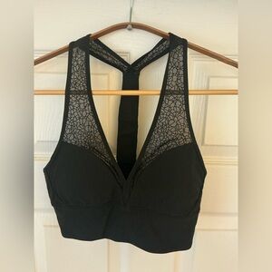 Lululemon Black Mesh T-Back Bra. Size 6